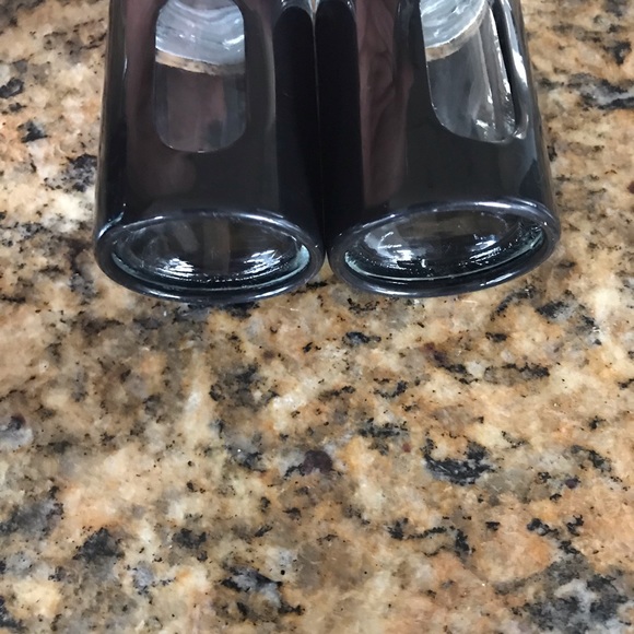 ❤️Salt & Pepper Shaker❤️ - Picture 7 of 7